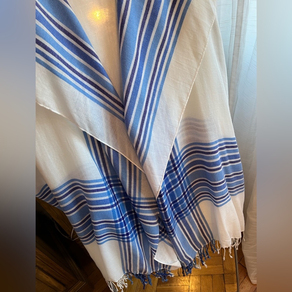 J. CREW cotton/acrylic shawl. One size - Picture 2 of 7